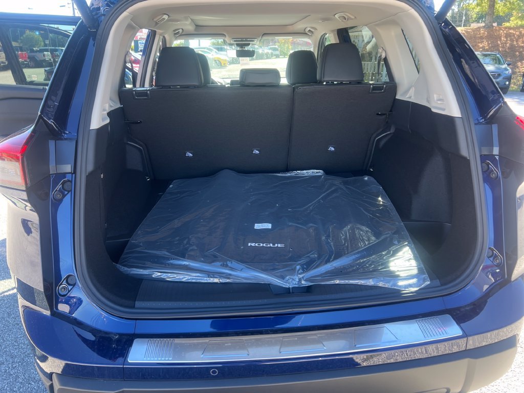 Certified 2026 Nissan Rogue SV w/ SV Premium Package AWD/4WD image 24