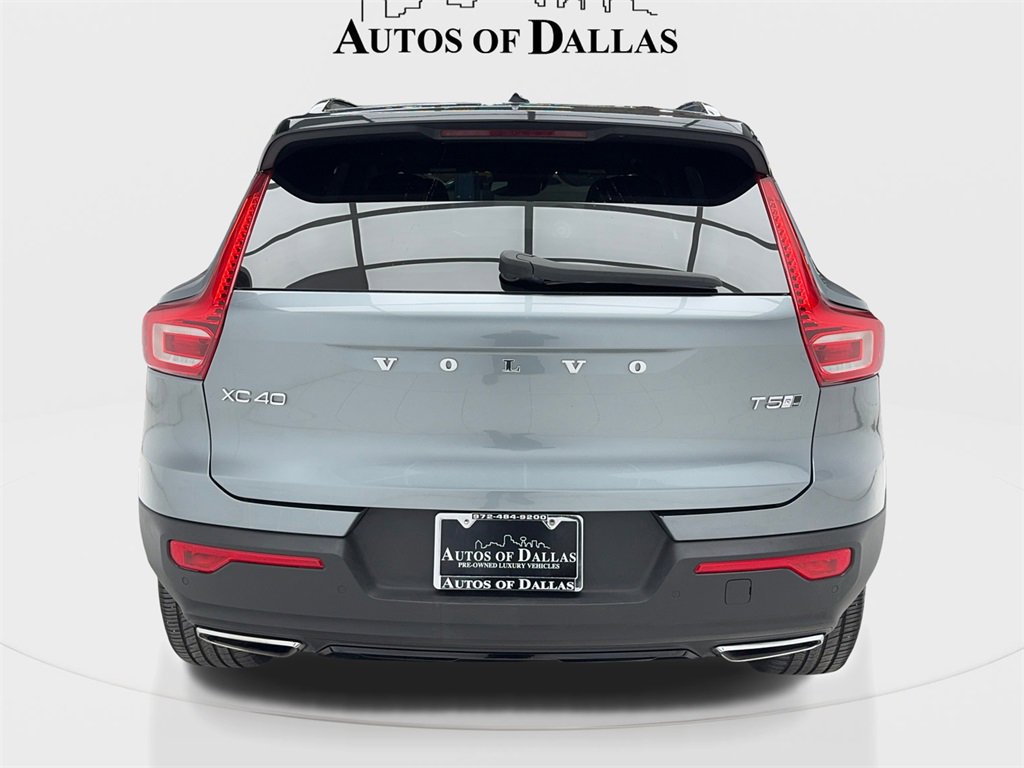 Used 2019 Volvo XC40 T5 R-Design image 11