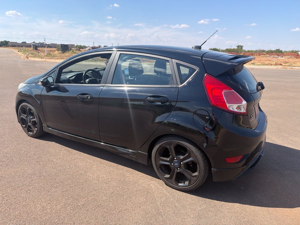 Used 2016 Ford Fiesta ST FWD image 9