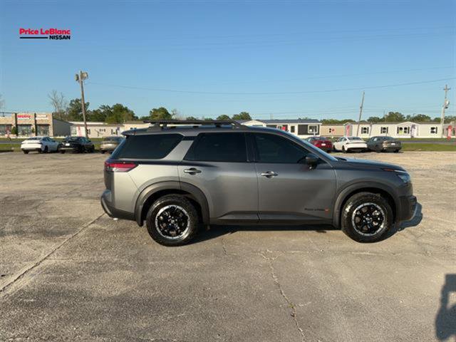 Used 2023 Nissan Pathfinder Rock Creek AWD/4WD image 16