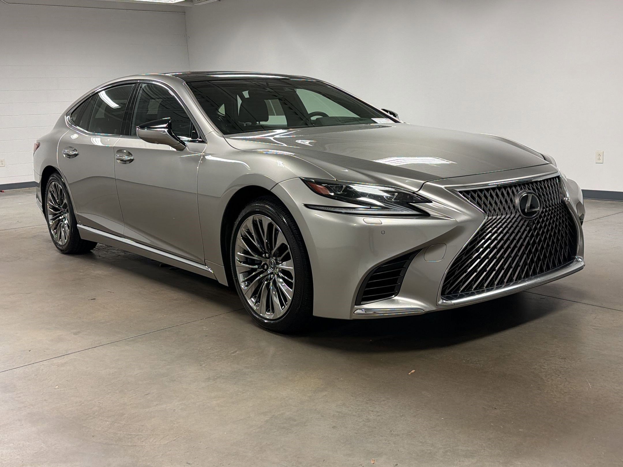 Used 2019 Lexus LS 500 w/ Interior Upgrade Package image 7