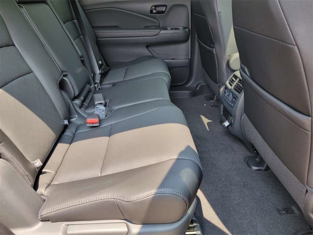 Used 2023 Honda Passport Elite image 24
