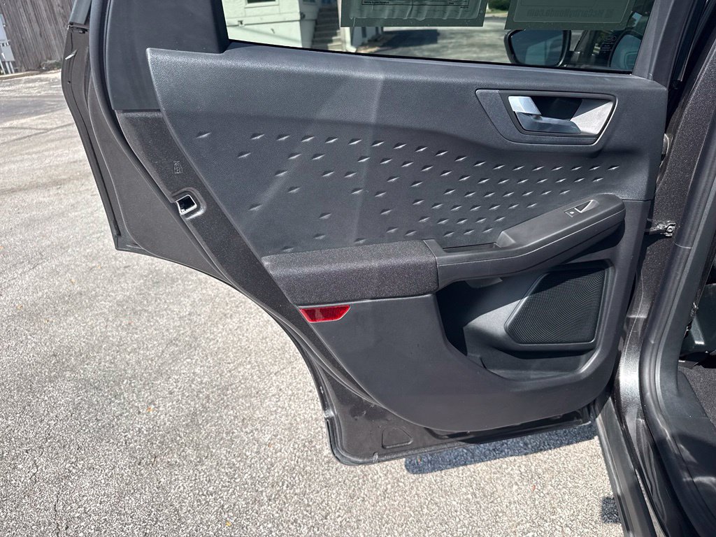 Used 2020 Ford Escape SE Sport FWD image 32