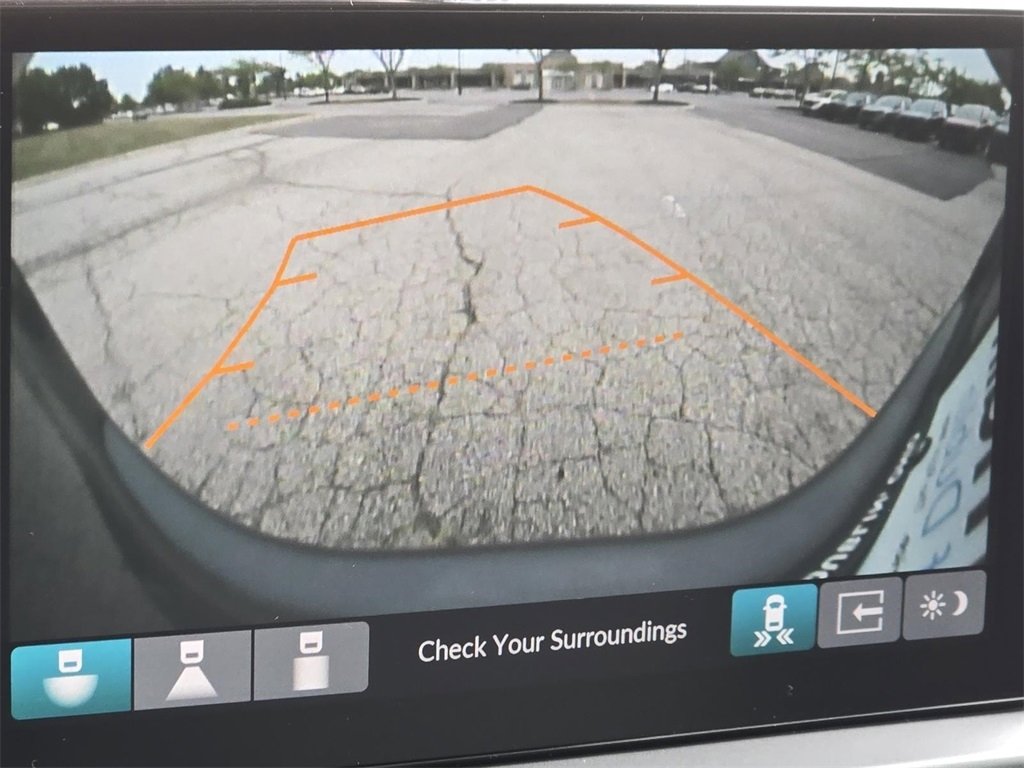 New 2025 Honda Pilot Touring image 5