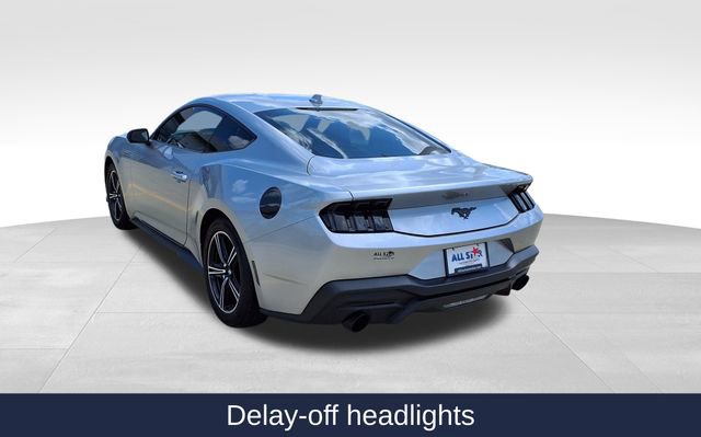 Used 2024 Ford Mustang Coupe image 6