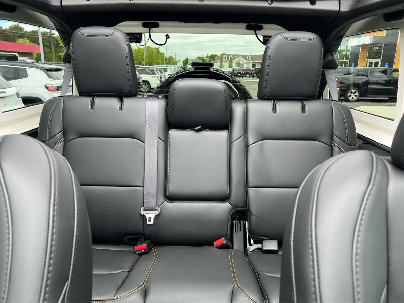 New 2025 Jeep Wrangler Unlimited Rubicon 392 image 31