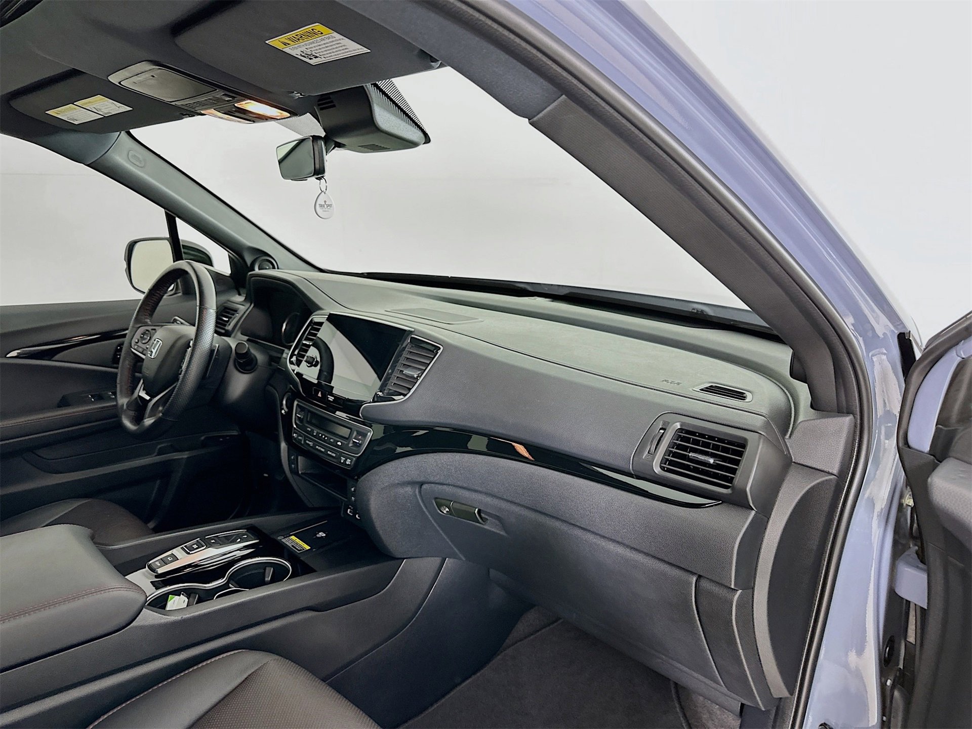 Used 2024 Honda Passport Black Edition image 33