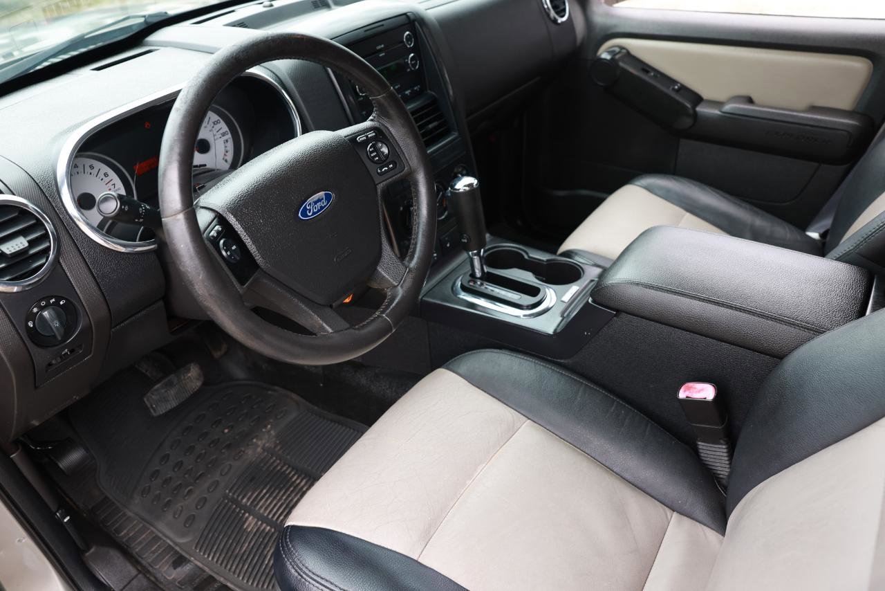 Used 2008 Ford Explorer Sport Trac Limited RWD image 4