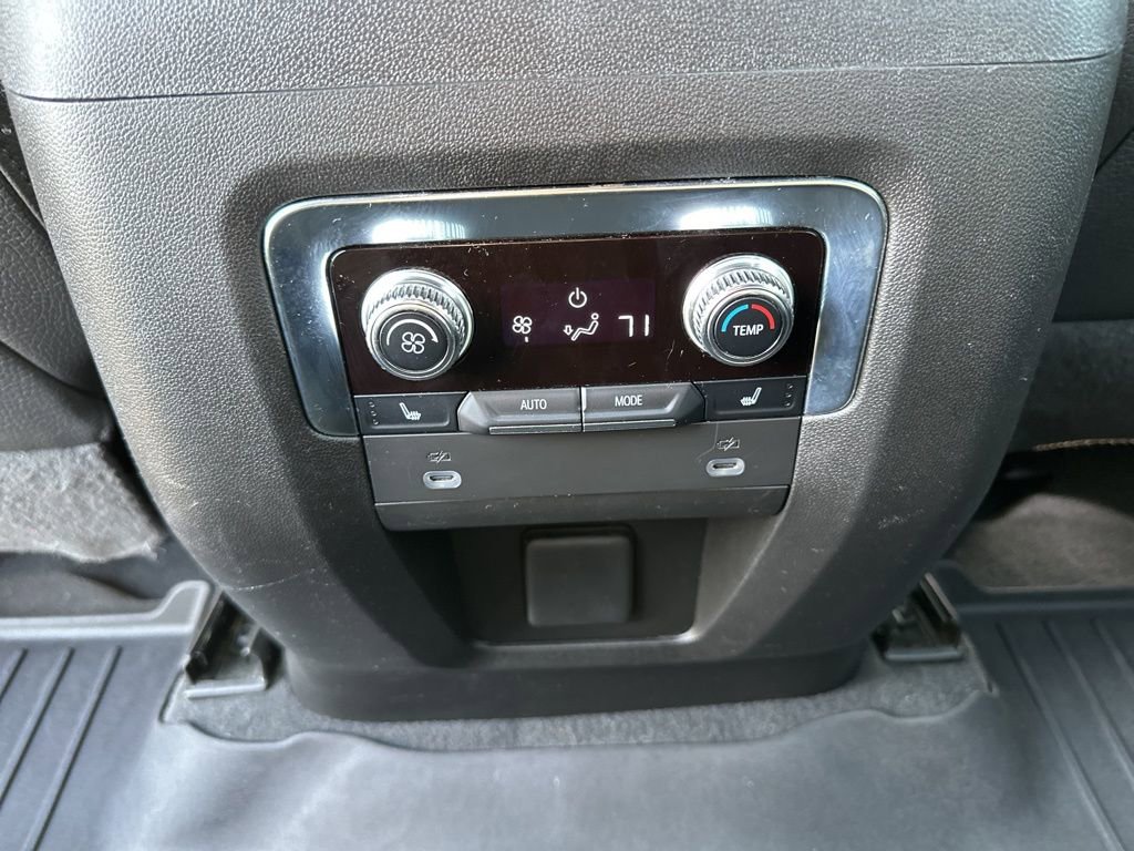 Certified 2022 GMC Yukon XL Denali image 15