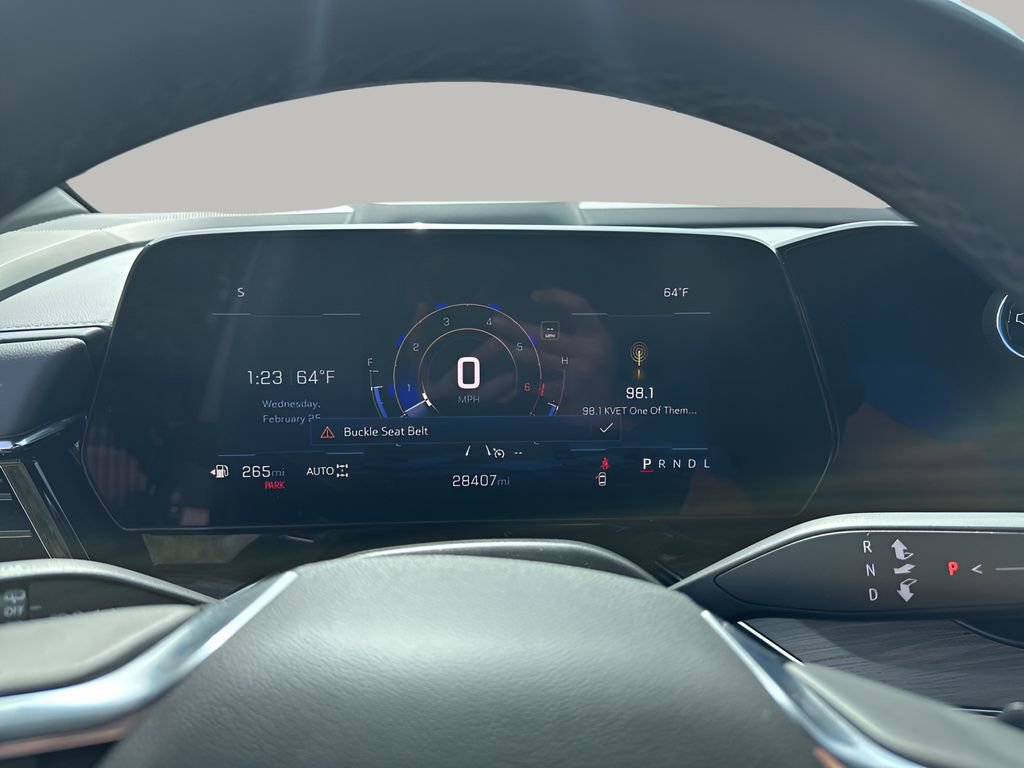 Used 2025 Chevrolet Suburban Z71 image 34