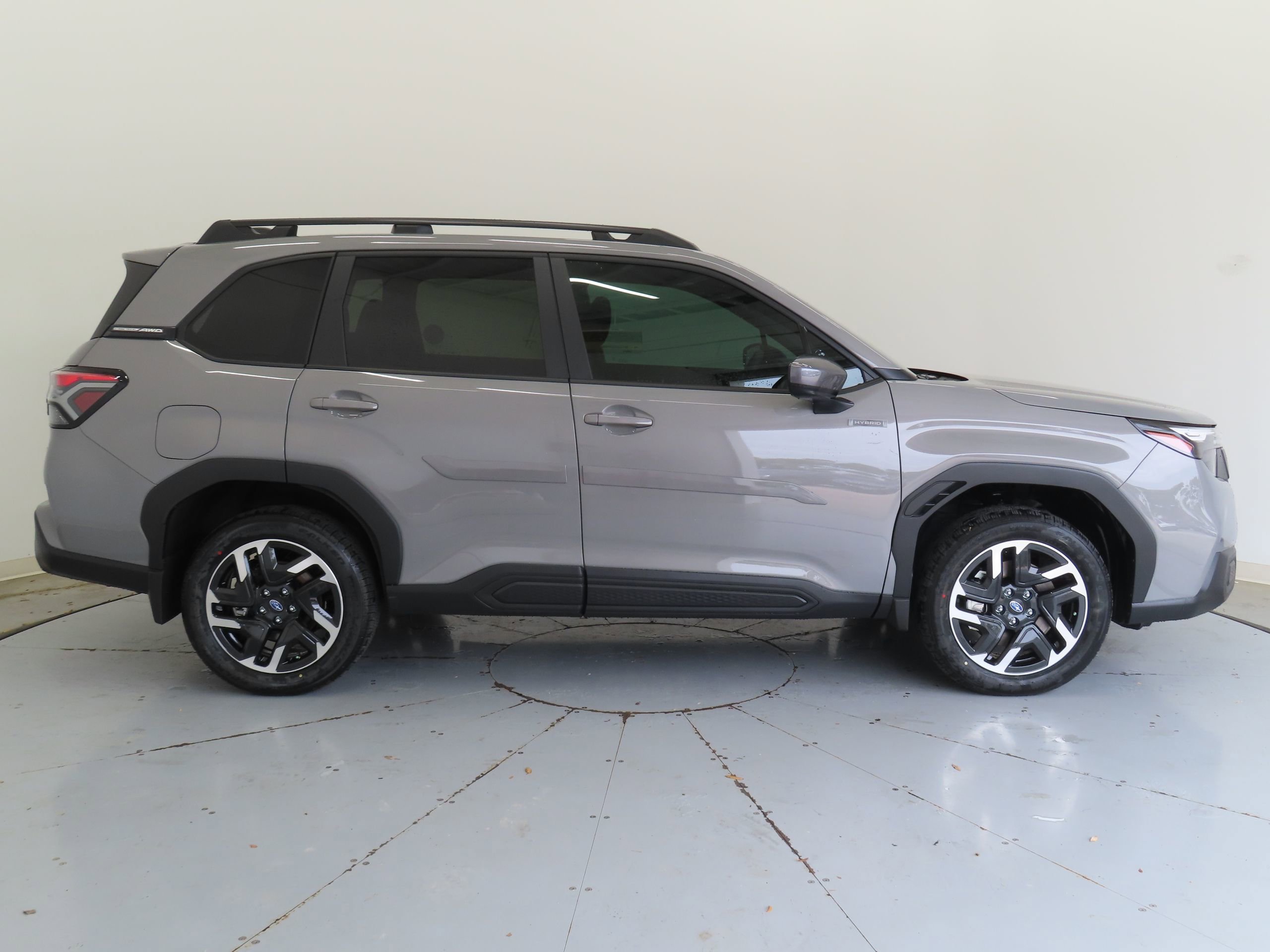 New 2026 Subaru Forester Premium AWD/4WD image 2