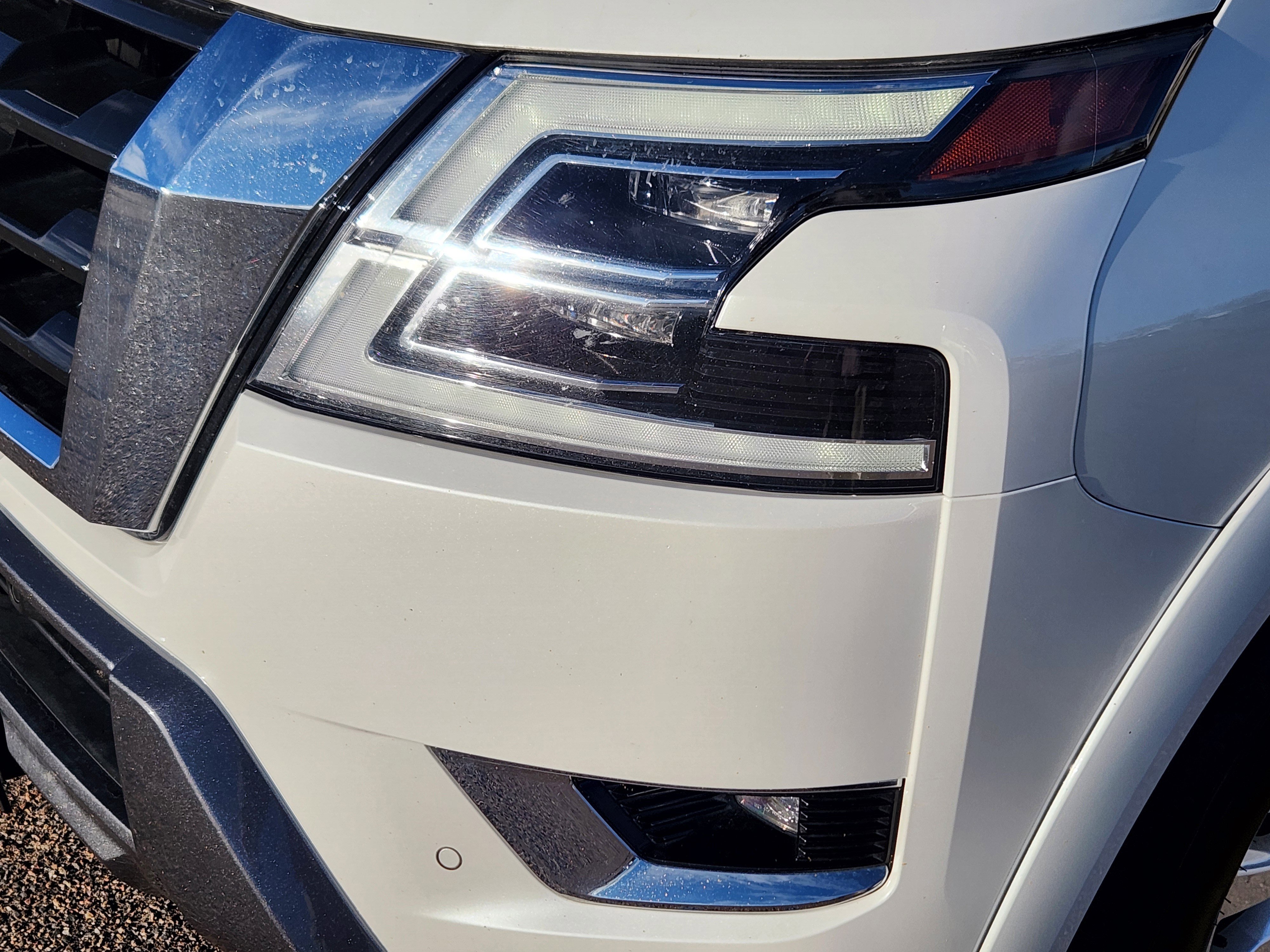 Used 2023 Nissan Armada SV image 6