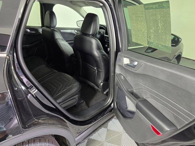 Used 2024 Ford Escape SE w/ PHEV Premium Package image 14
