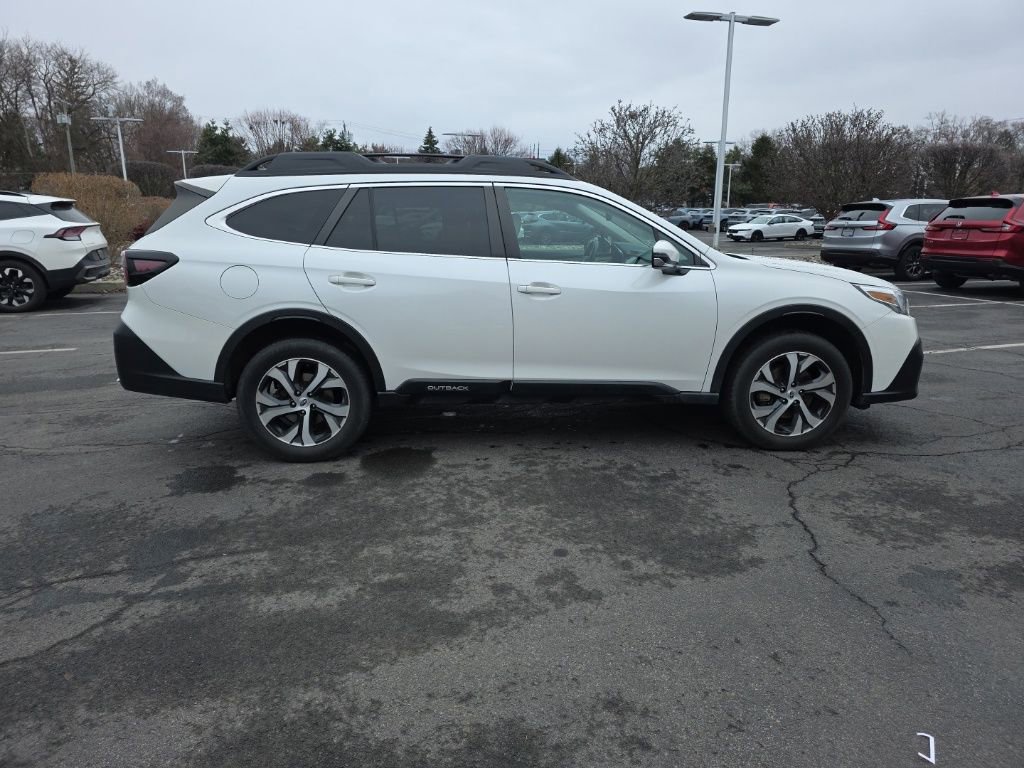 Used 2022 Subaru Outback Limited image 8