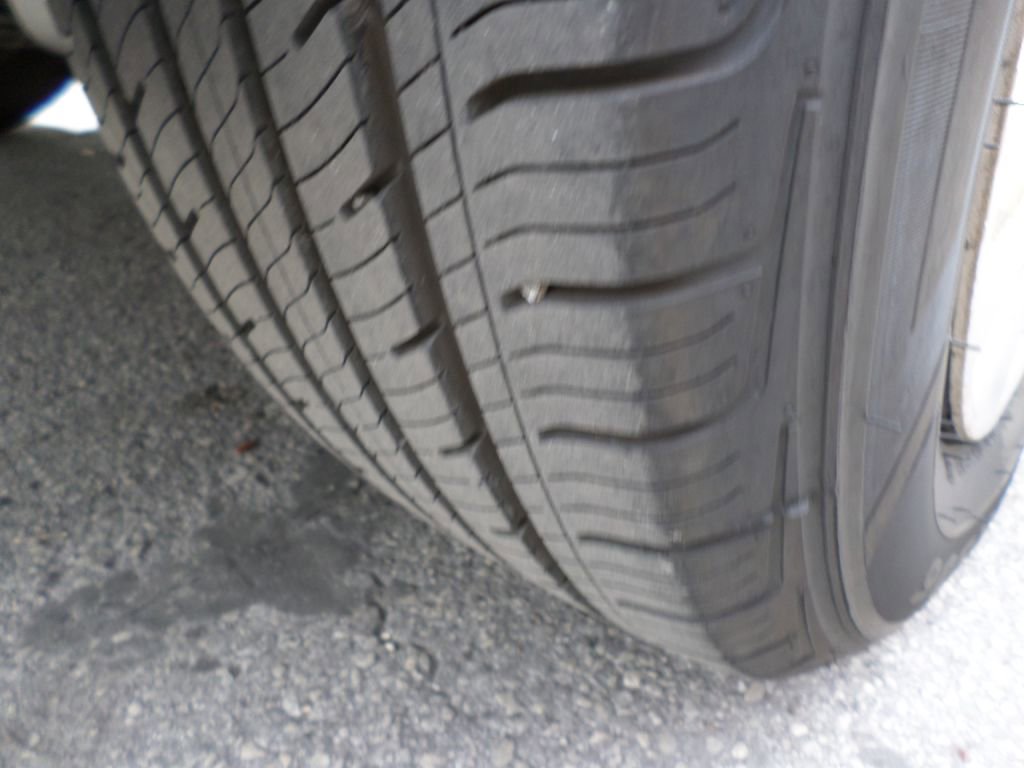 Used 2013 Chevrolet Cruze LS image 17