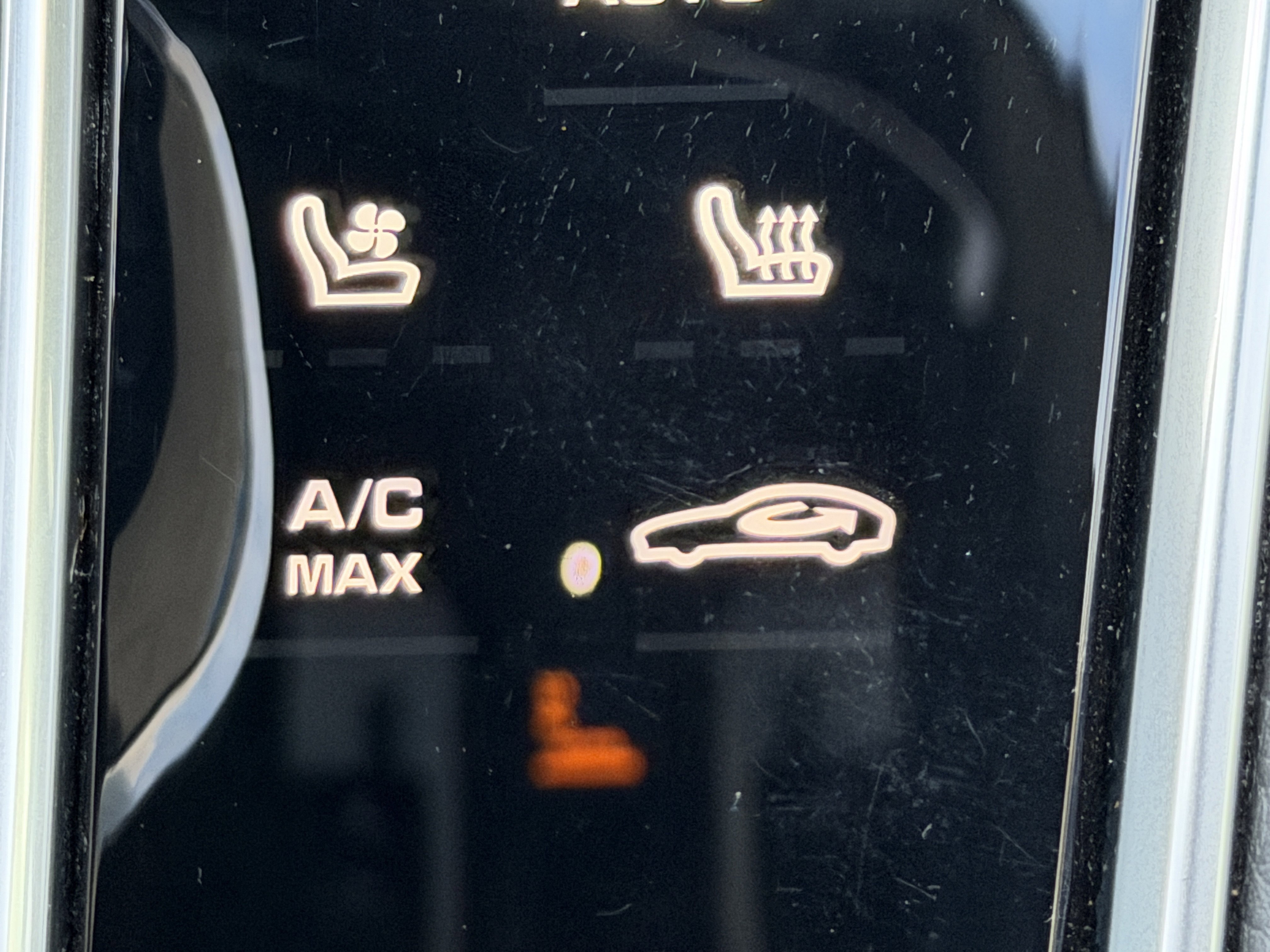 Certified 2020 Porsche Panamera image 33