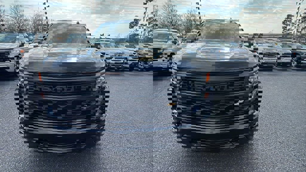 New 2025 Chevrolet Silverado 1500 Custom image 2