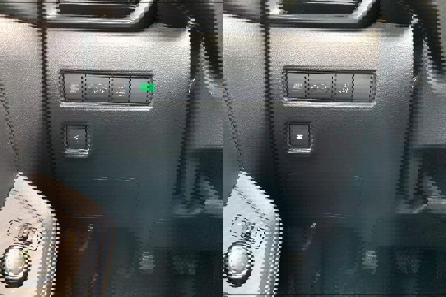 Used 2024 Nissan Sentra S image 30