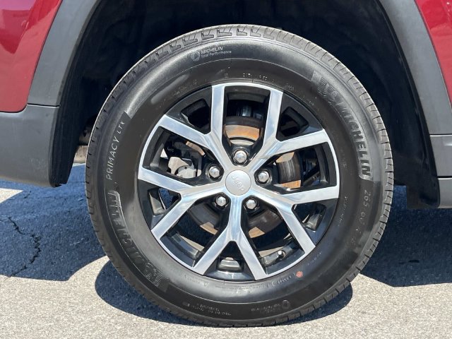 Certified 2025 Jeep Grand Cherokee Limited w/ Luxury Tech Group II RWD image 12