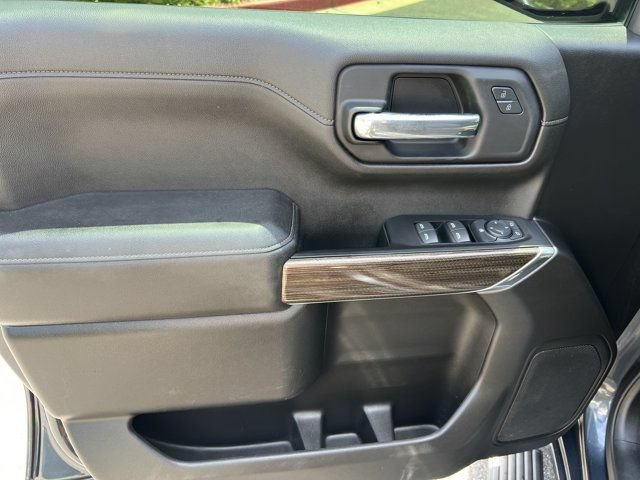 Used 2022 Chevrolet Silverado 1500 LT AWD/4WD image 13