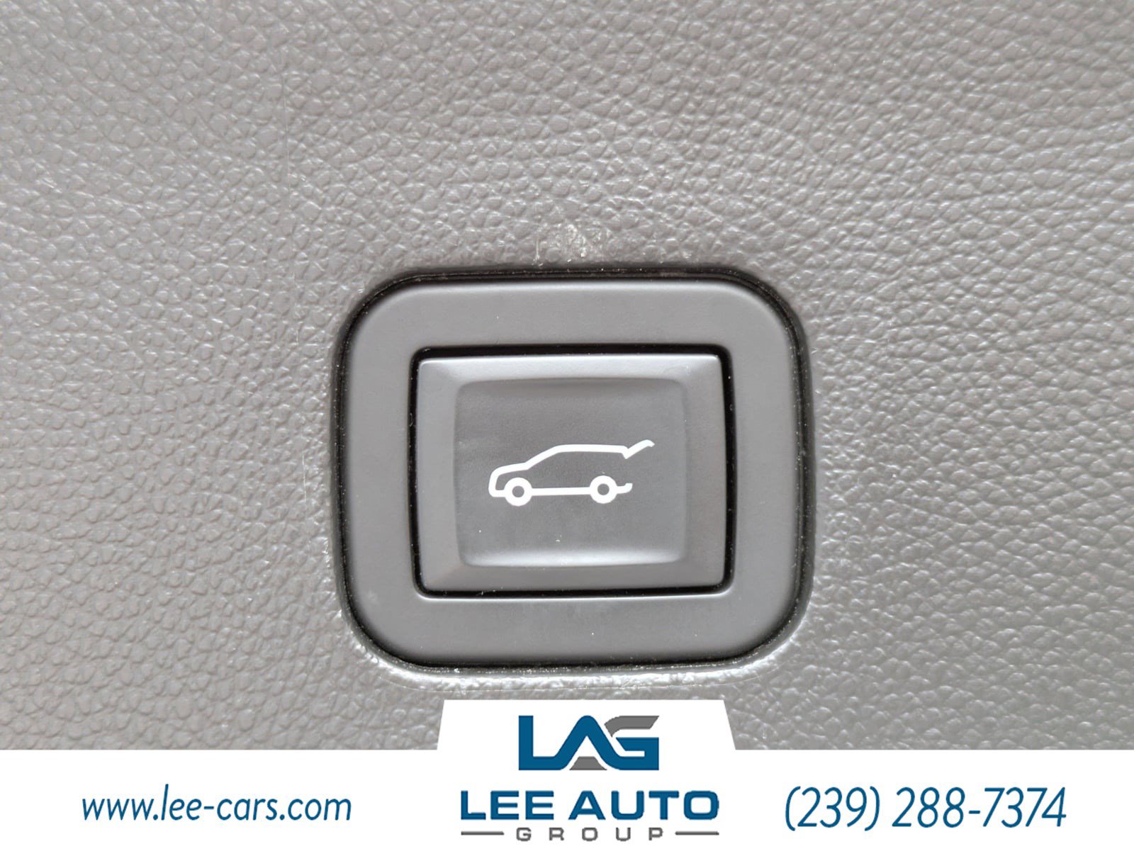 Used 2019 Buick Enclave Essence FWD image 11
