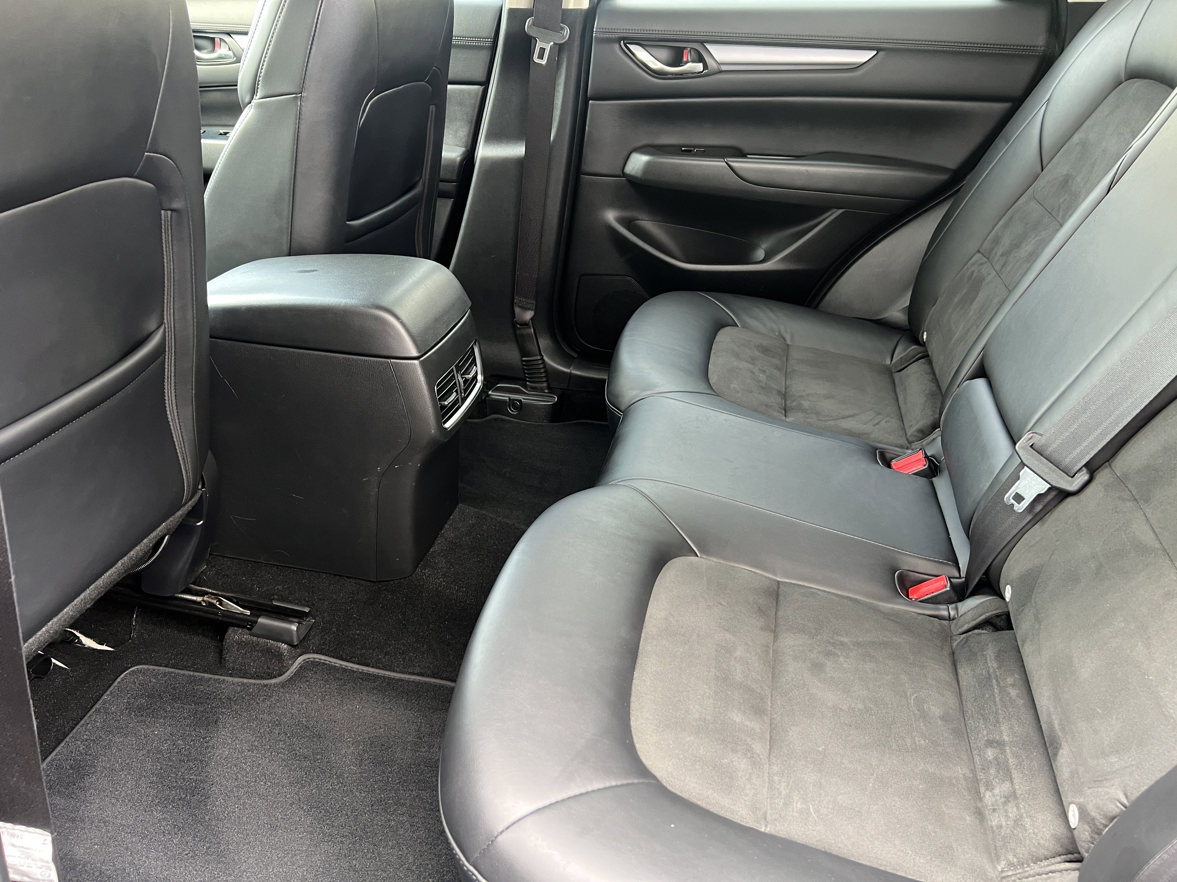 Used 2018 MAZDA CX-5 Touring w/ Preferred Equipment Package AWD/4WD image 17