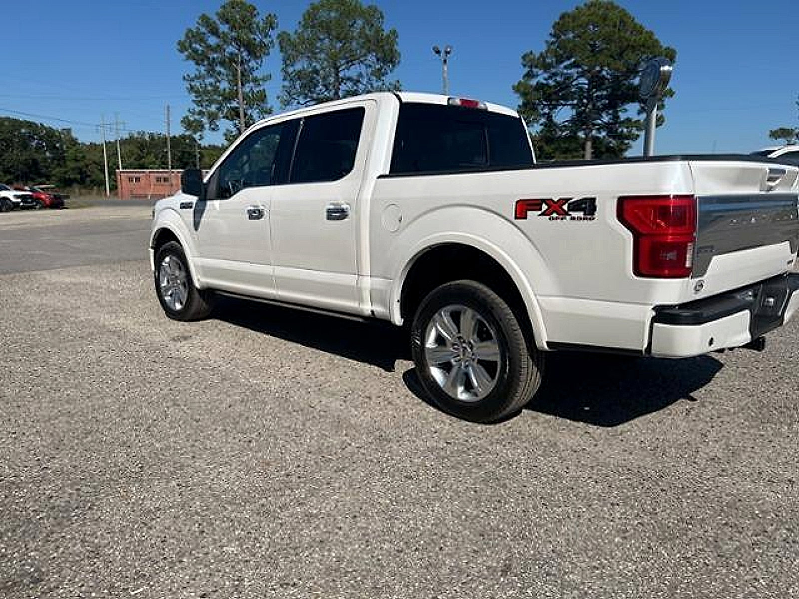 Used 2018 Ford F150 Platinum w/ Equipment Group 701A Luxury image 5
