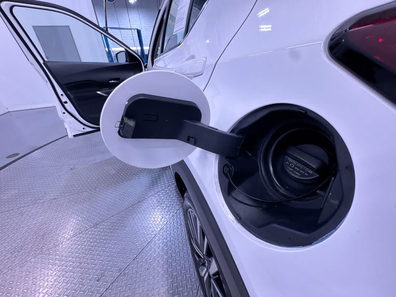 Used 2022 Nissan Kicks SV FWD image 40