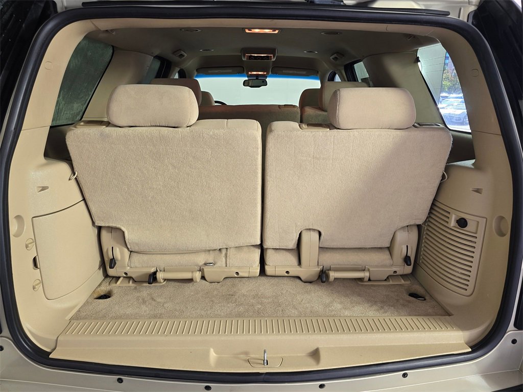 Used 2008 GMC Yukon SLE w/ Exterior Appearance Package image 17