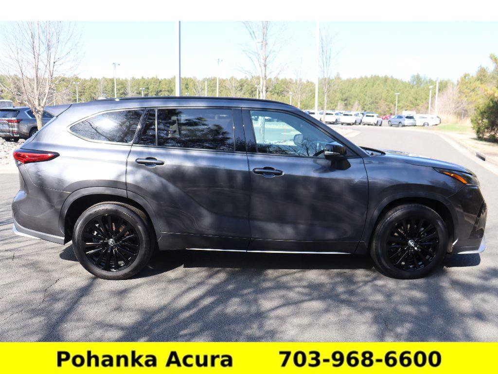 Used 2023 Toyota Highlander XSE image 8