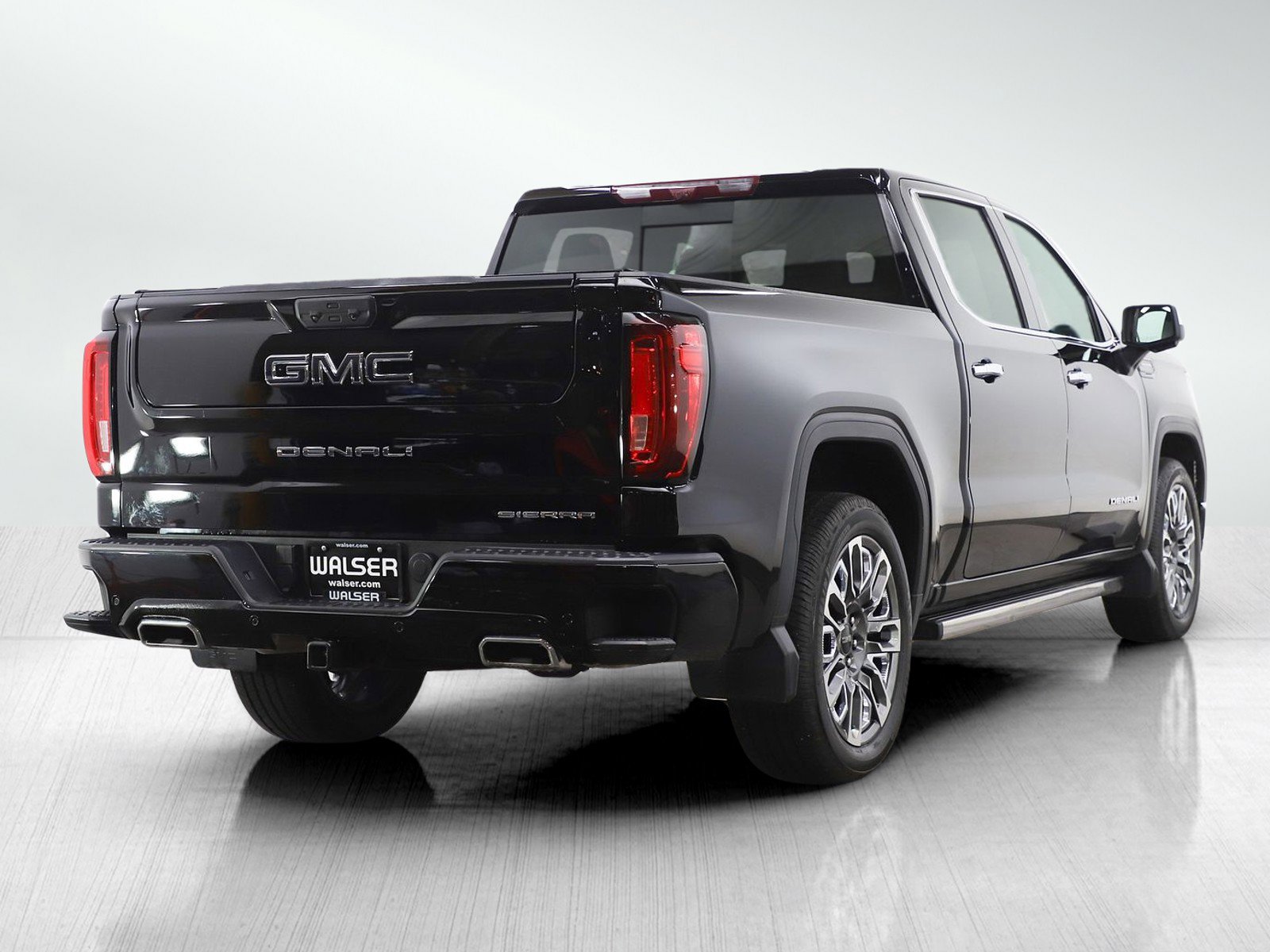 Used 2023 GMC Sierra 1500 Denali Ultimate AWD/4WD image 5
