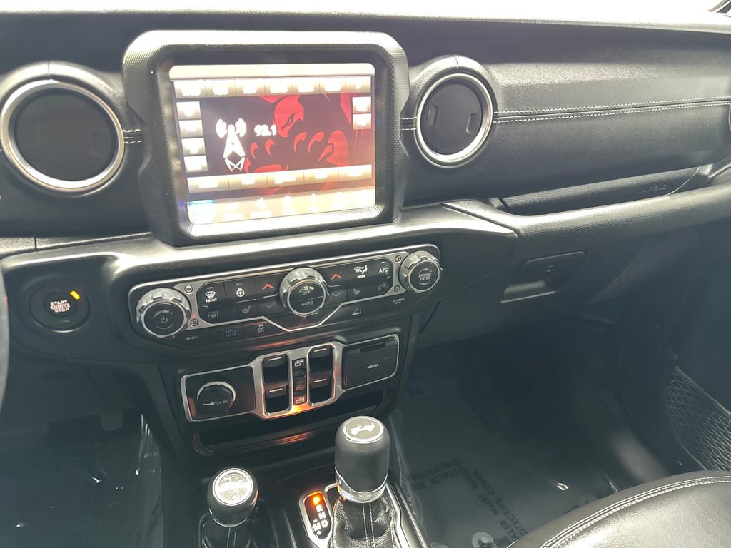 Used 2022 Jeep Wrangler Unlimited Sahara w/ Cold Weather Group image 60