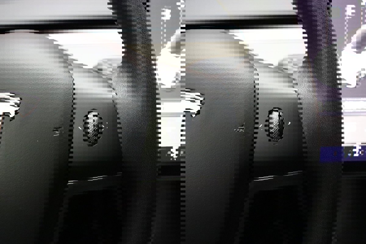 Used 2021 Tesla Model 3 Long Range image 49