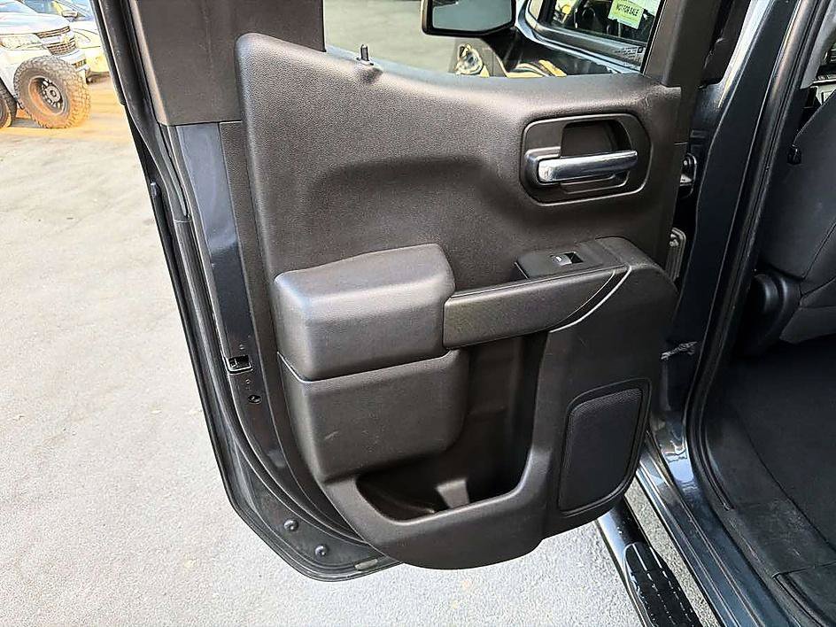 Used 2020 Chevrolet Silverado 1500 LT w/ Trailering Package AWD/4WD image 12