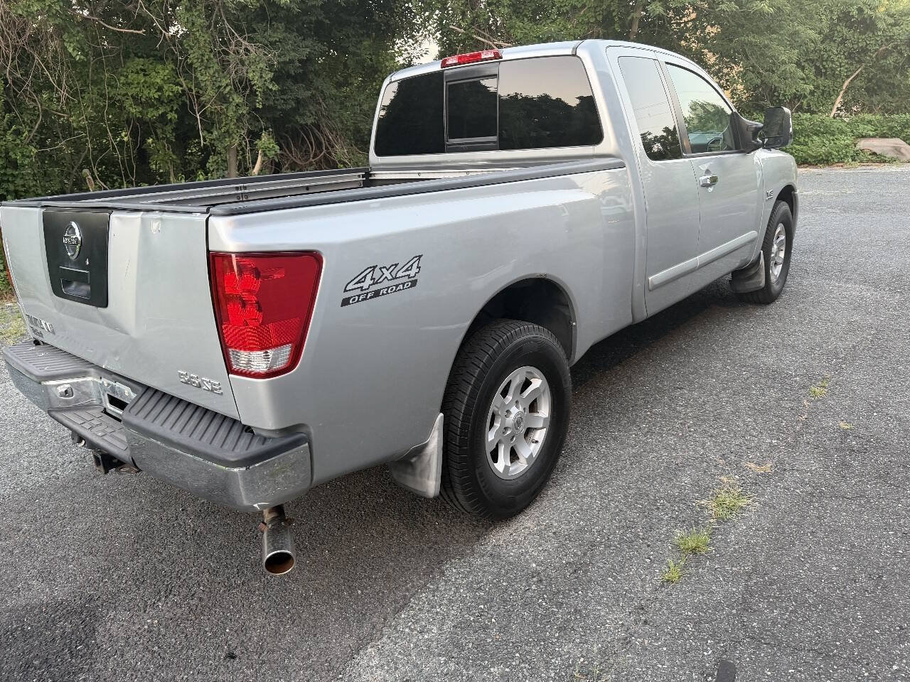 Used 2004 Nissan Titan SE AWD/4WD image 4