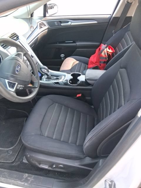 Used 2015 Ford Fusion SE FWD image 4