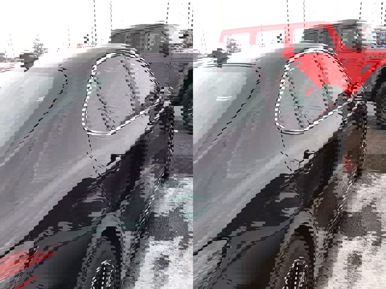 Used 2024 Toyota Camry SE image 6