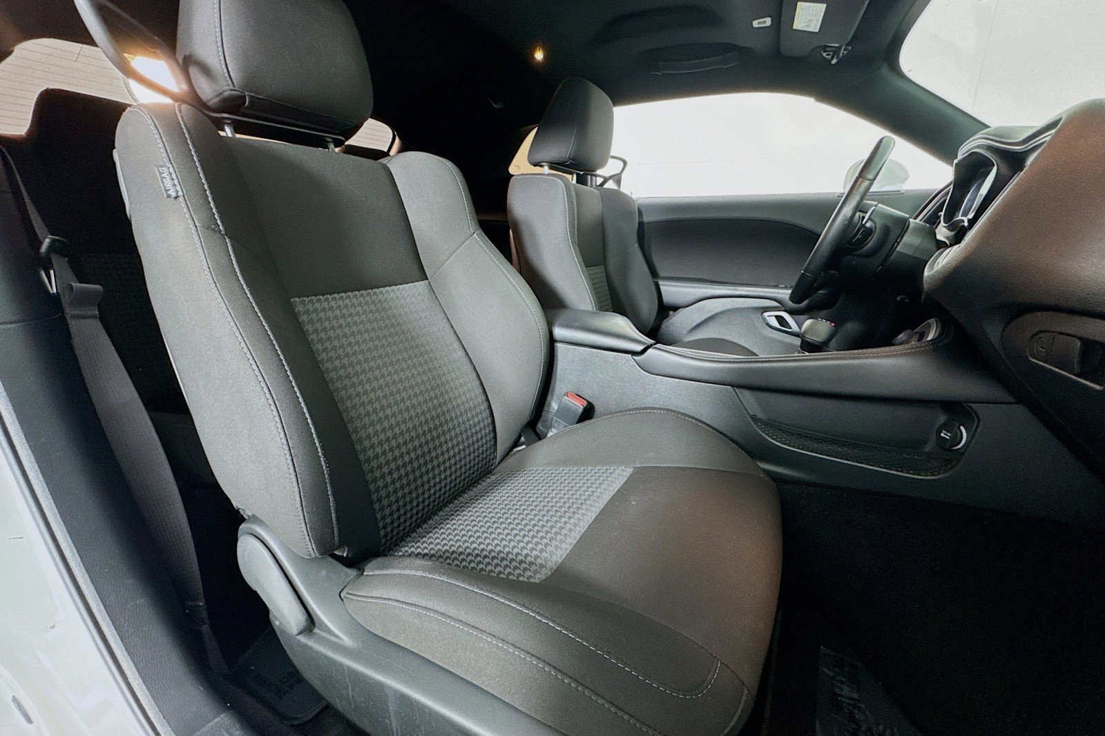 Used 2022 Dodge Challenger GT image 6