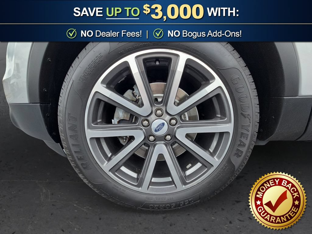 Used 2015 Ford Explorer XLT w/ Equipment Group 202A FWD image 13