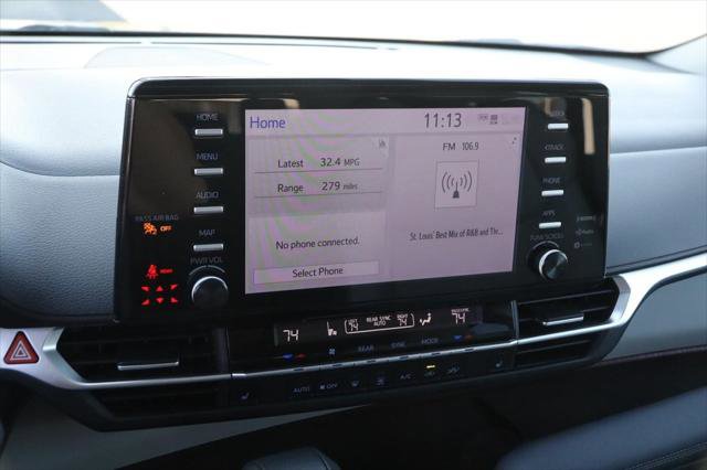 Certified 2024 Toyota Sienna XLE image 18