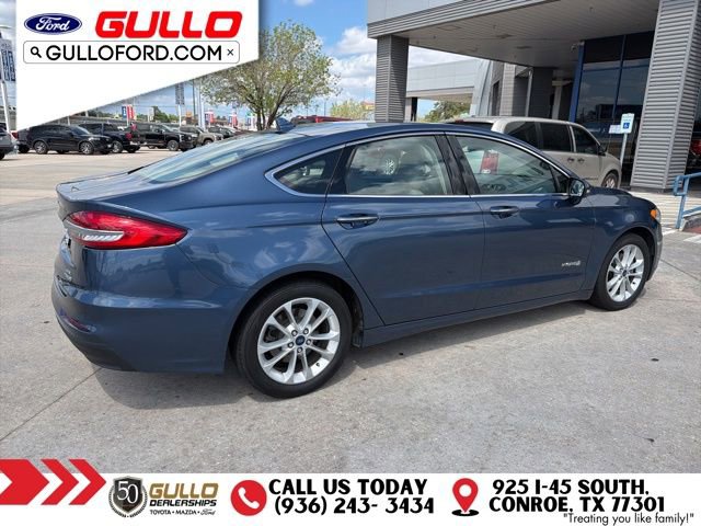 Used 2019 Ford Fusion SEL image 3
