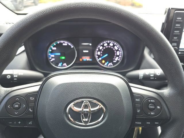 Used 2021 Toyota RAV4 LE image 20