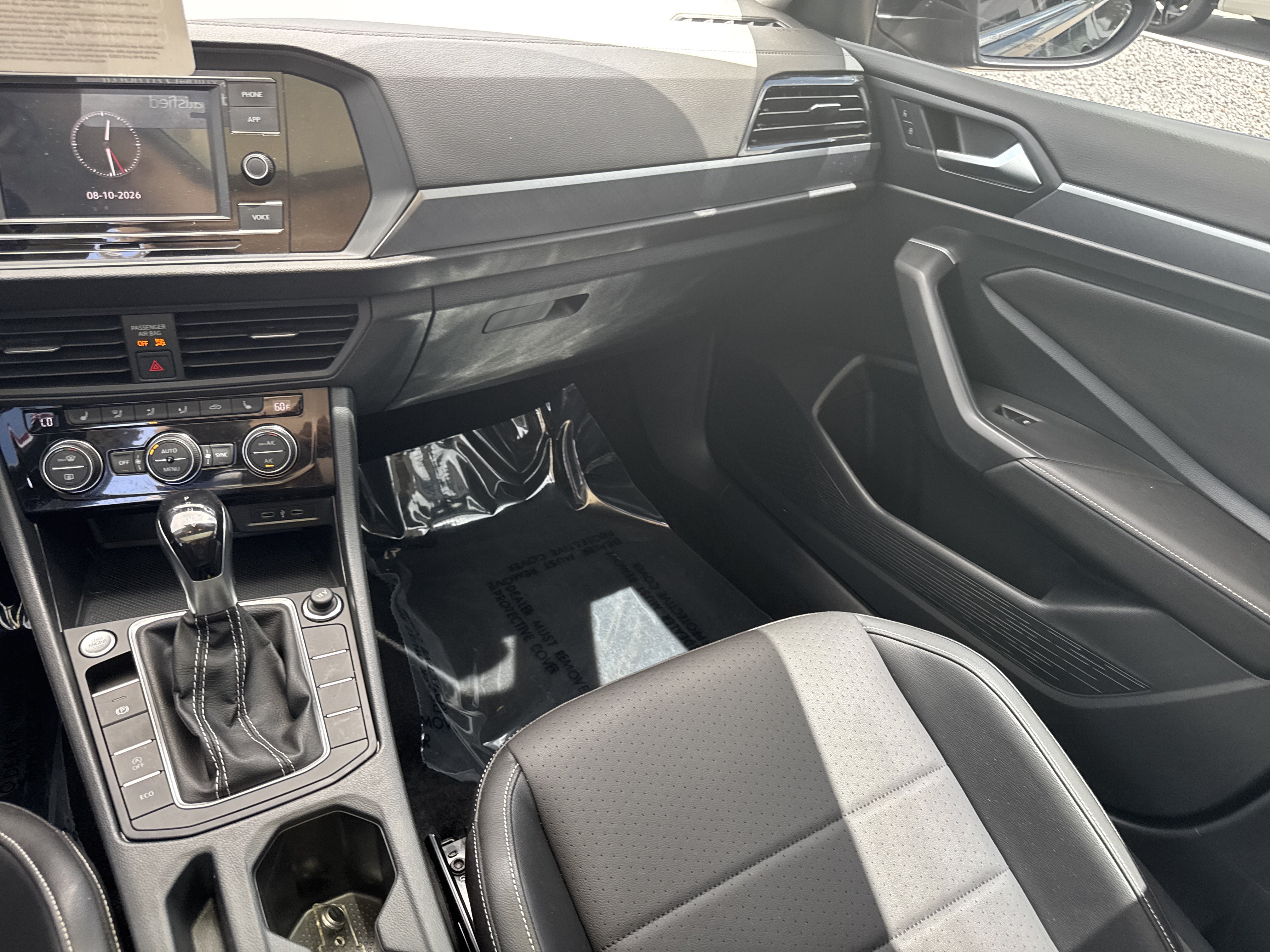 Certified 2023 Volkswagen Jetta SE w/ Panoramic Sunroof Package FWD image 14