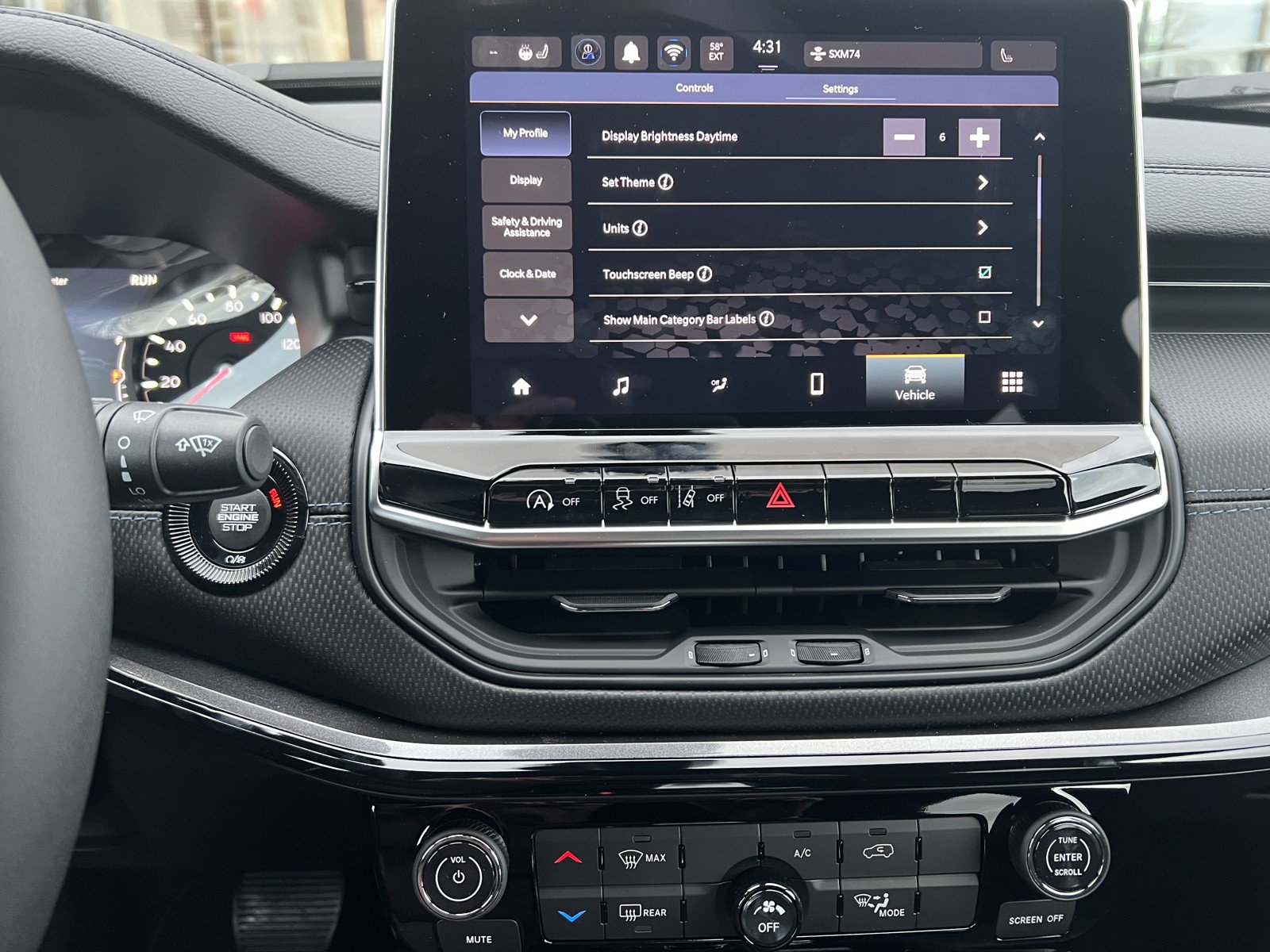 New 2026 Jeep Compass Latitude AWD/4WD image 24