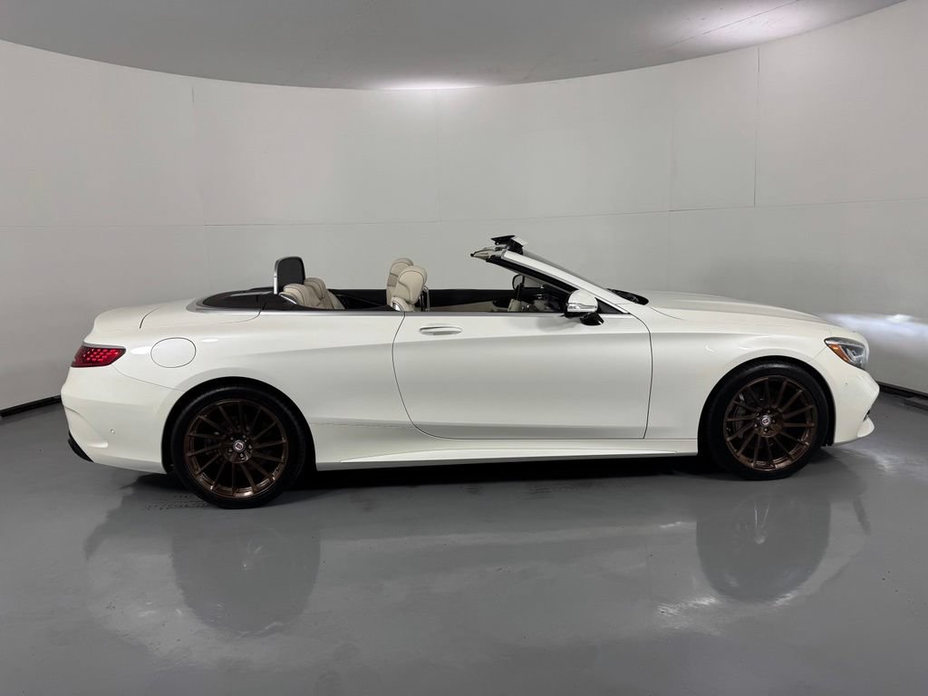 Used 2019 Mercedes-Benz S 560 Cabriolet image 9