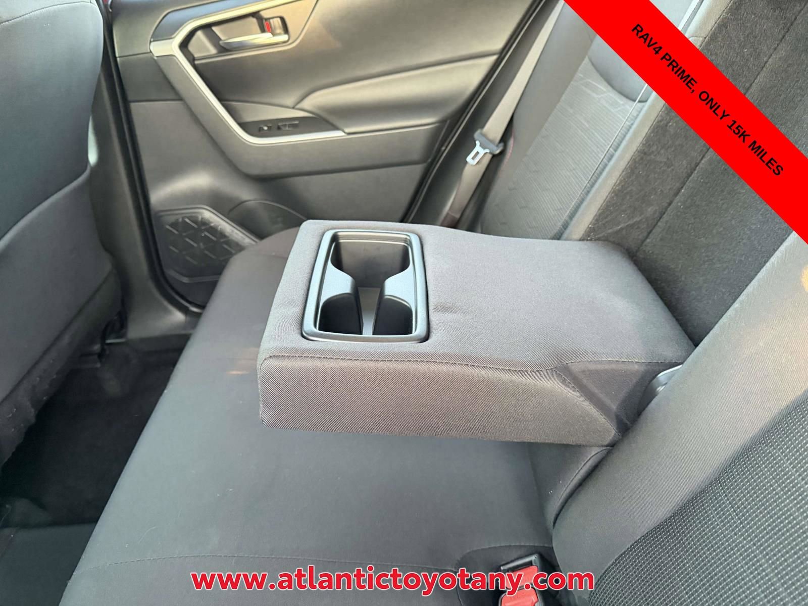 Used 2024 Toyota RAV4 SE w/ Weather & Moonroof Package image 20