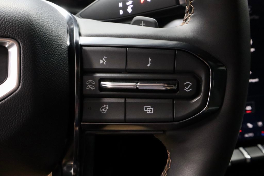 Used 2024 GMC Acadia AT4 w/ Super Cruise Package AWD/4WD image 29