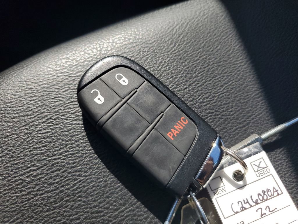 Used 2022 Jeep Compass Latitude w/ Sun and Sound Group FWD image 28