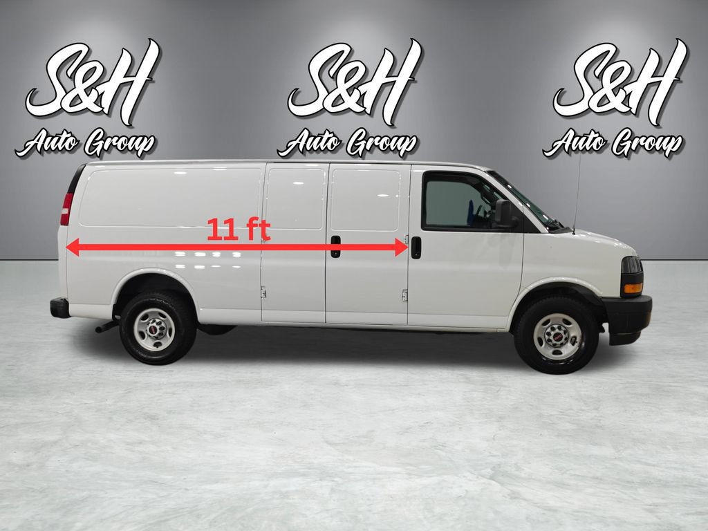 Used 2024 GMC Savana 3500 Extended RWD image 18