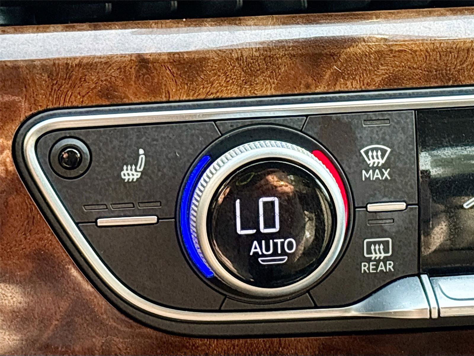 Used 2018 Audi A4 2.0T Ultra Premium Plus w/ Premium Plus Package image 23